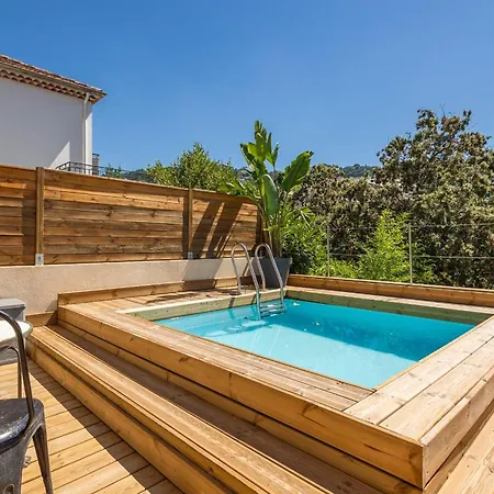 Sublime House With Swimming Pool In Сasa de vacaciones